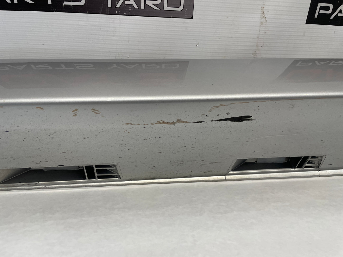 2014 Chevy SS Sedan LH Driver Rocker Molding Side Skirt Panel Trim OEM - Day's Parts Yard