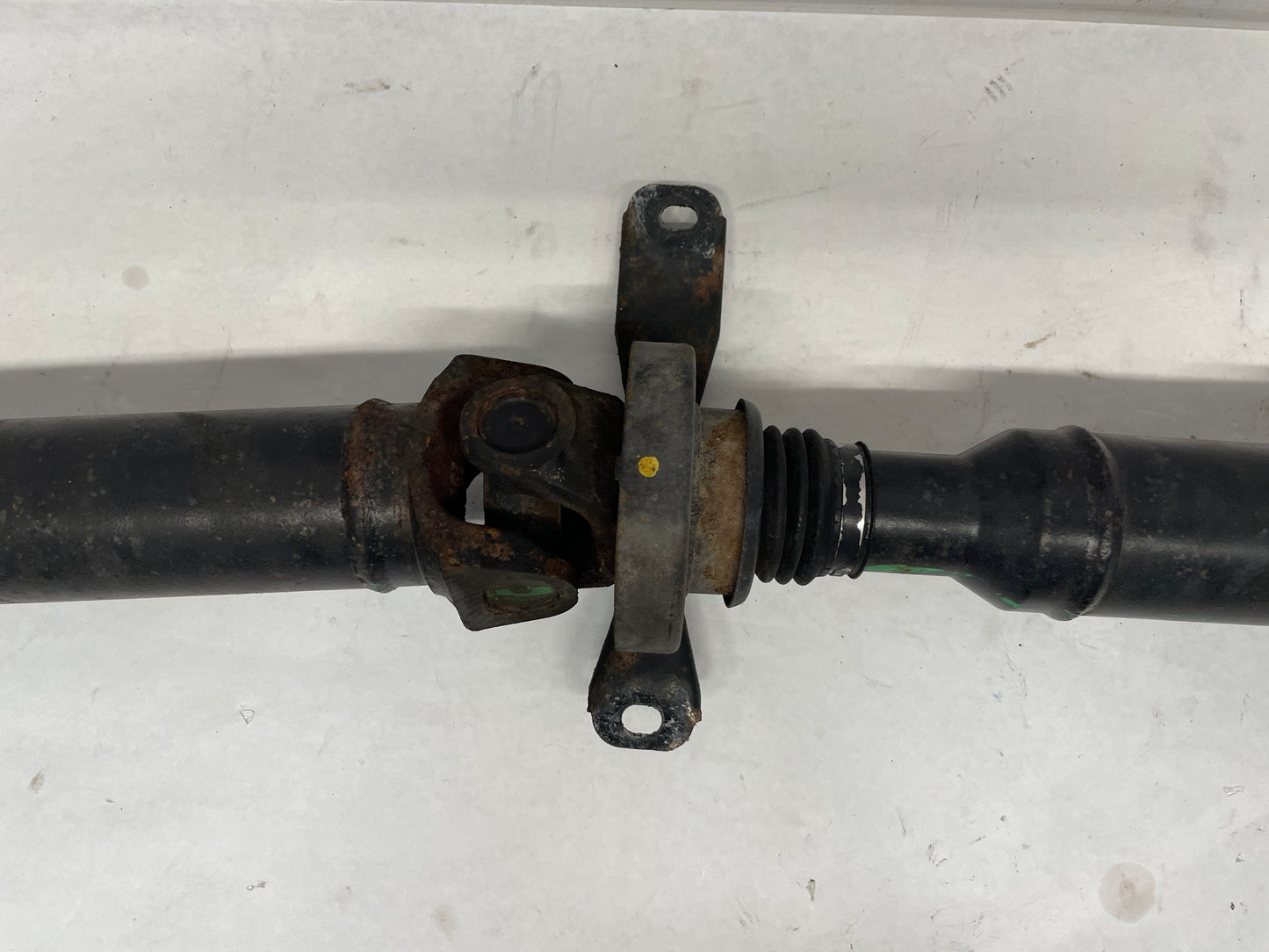2013 Chevy Caprice PPV Drive Shaft Driveshaft Driveline Propeller Shaft OEM - Day's Parts Yard