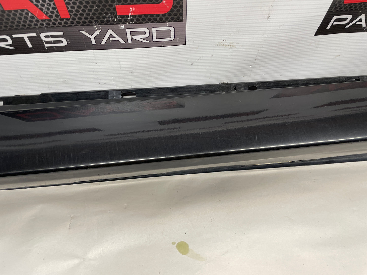 2015 Chevy SS Sedan LH Driver Rocker Molding Panel Trim OEM - Day's Parts Yard