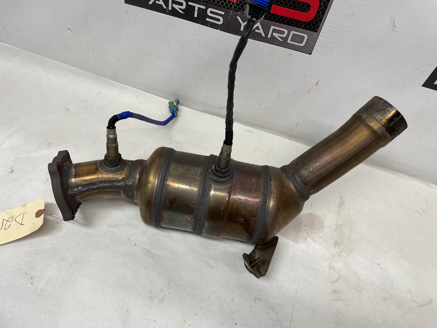 2016 Cadillac ATS-V Coupe RH & LH Exhaust Catalytic Converters OEM - Day's Parts Yard