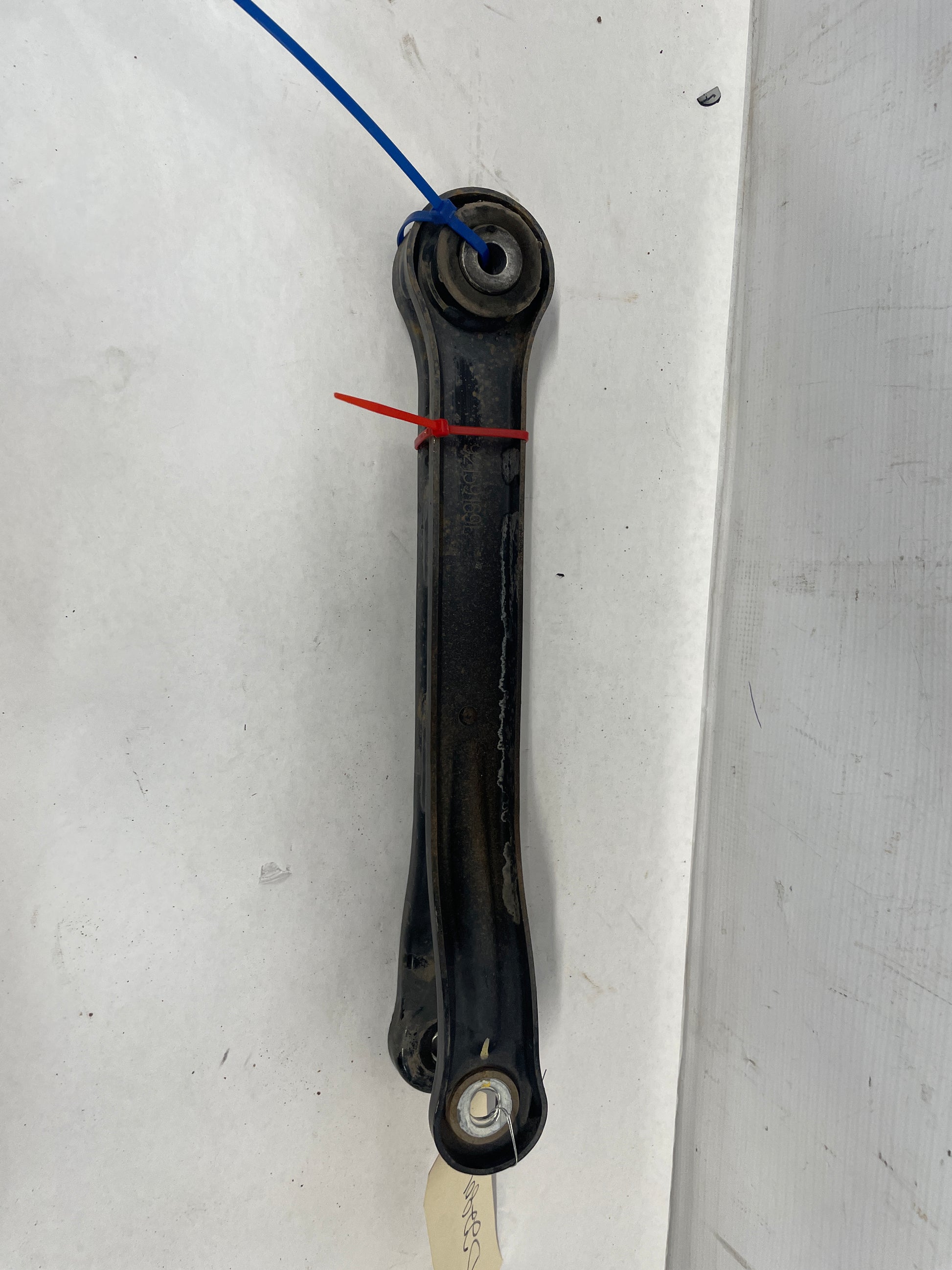 2009 Pontiac G8 GT RH Passenger Rear Suspension Trailing Control Arm OEM - Day's Parts Yard