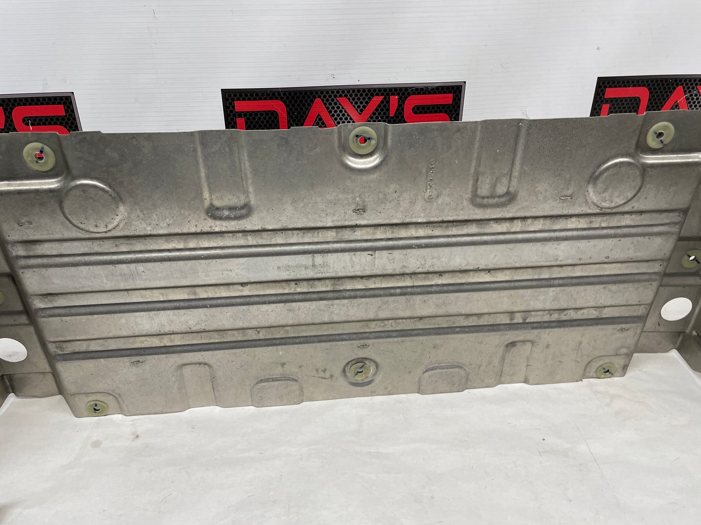 2016 Cadillac ATS-V Coupe Rear Body Exhaust Heat Shield OEM - Day's Parts Yard