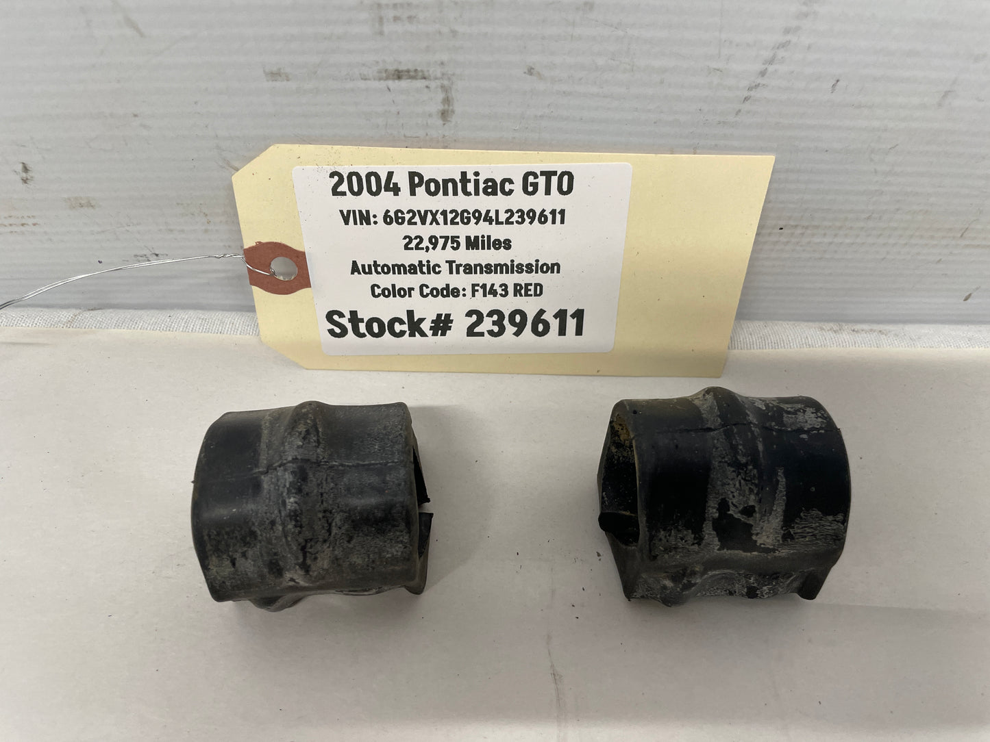 2004 Pontiac GTO Sway Bar Rubber Bushings OEM - Day's Parts Yard