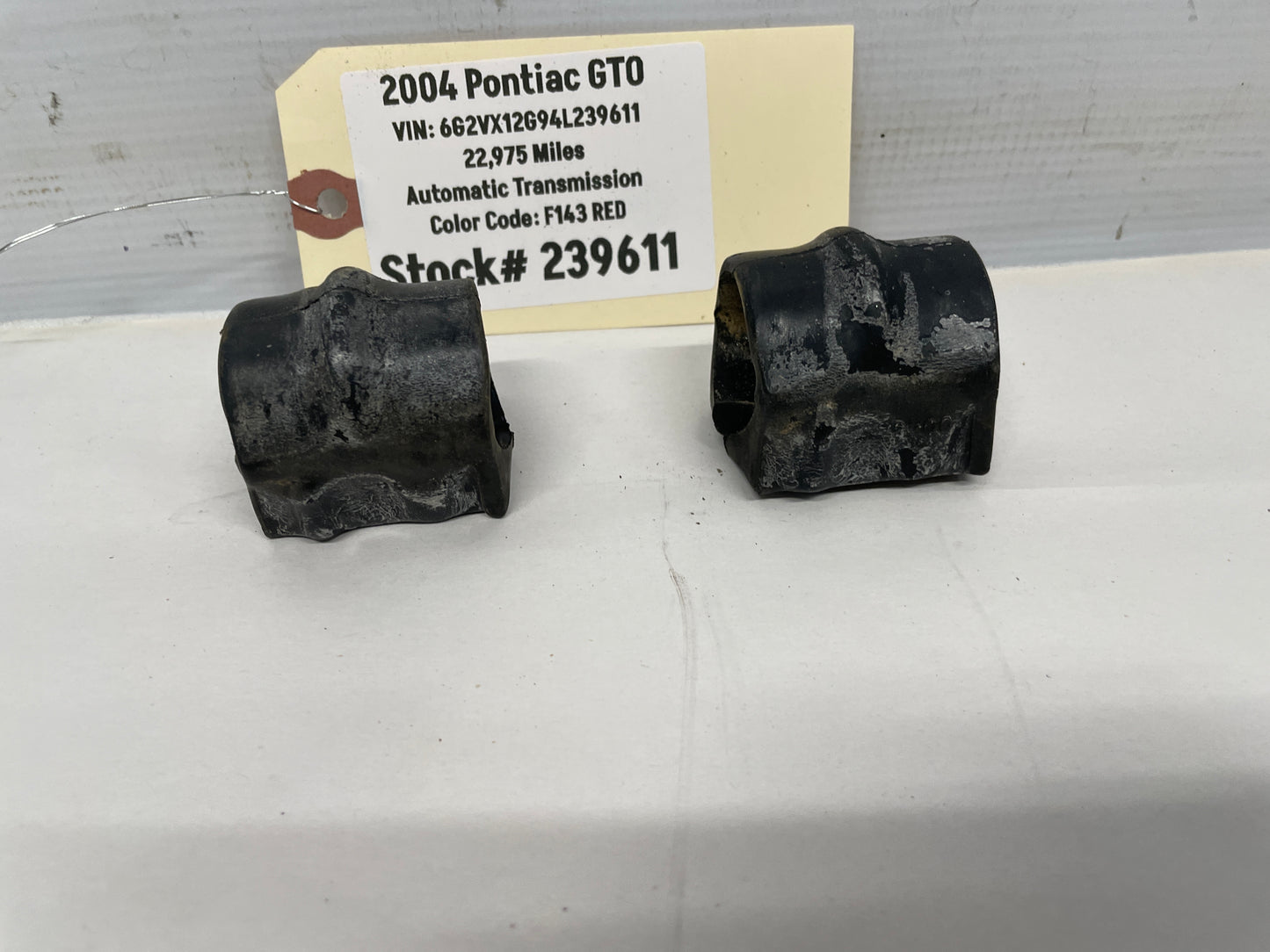 2004 Pontiac GTO Sway Bar Rubber Bushings OEM - Day's Parts Yard