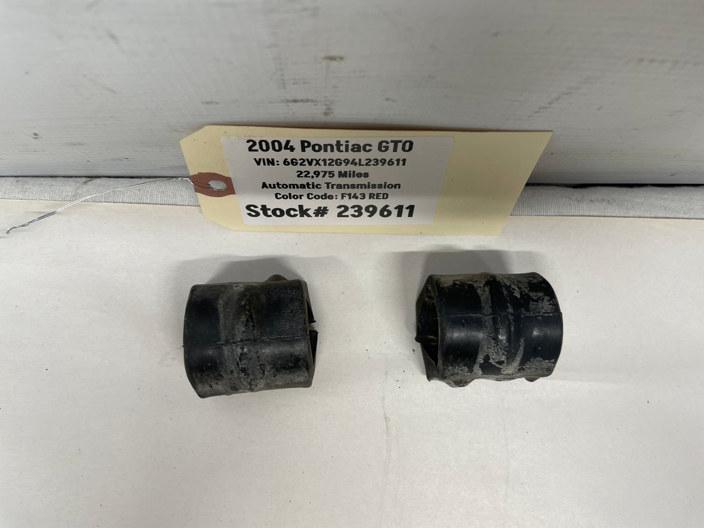 2004 Pontiac GTO Sway Bar Rubber Bushings OEM - Day's Parts Yard