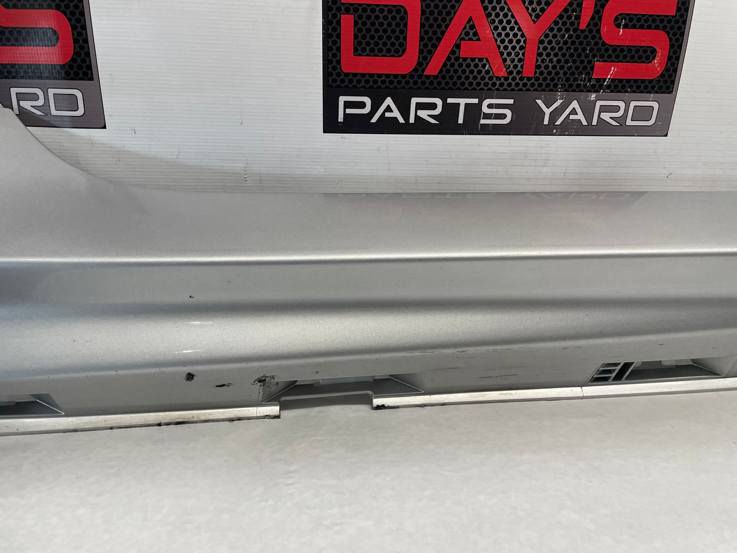 2014 Chevy SS Sedan RH Passenger Rocker Molding Side Skirt Panel Trim OEM - Day's Parts Yard