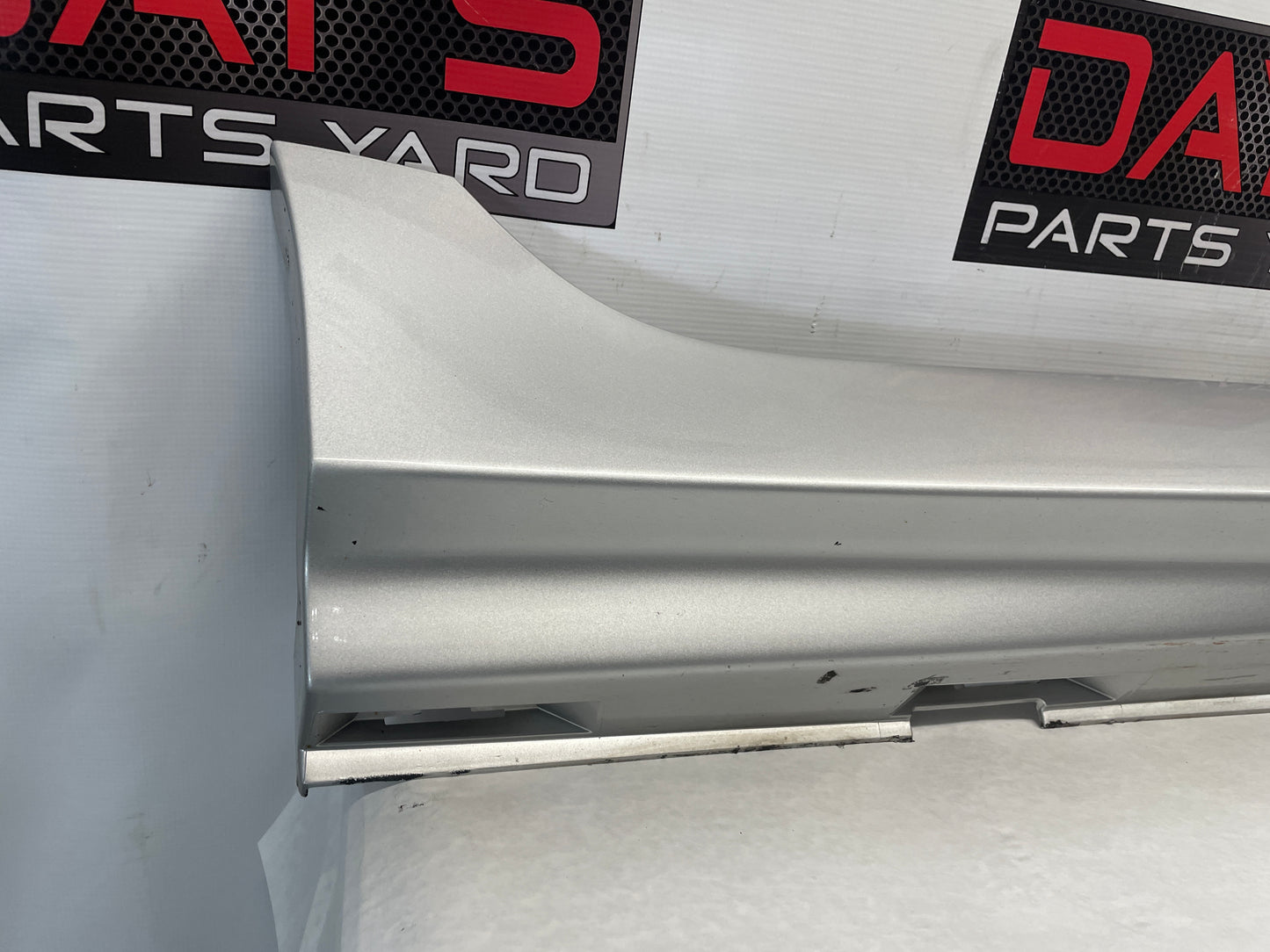 2014 Chevy SS Sedan RH Passenger Rocker Molding Side Skirt Panel Trim OEM - Day's Parts Yard