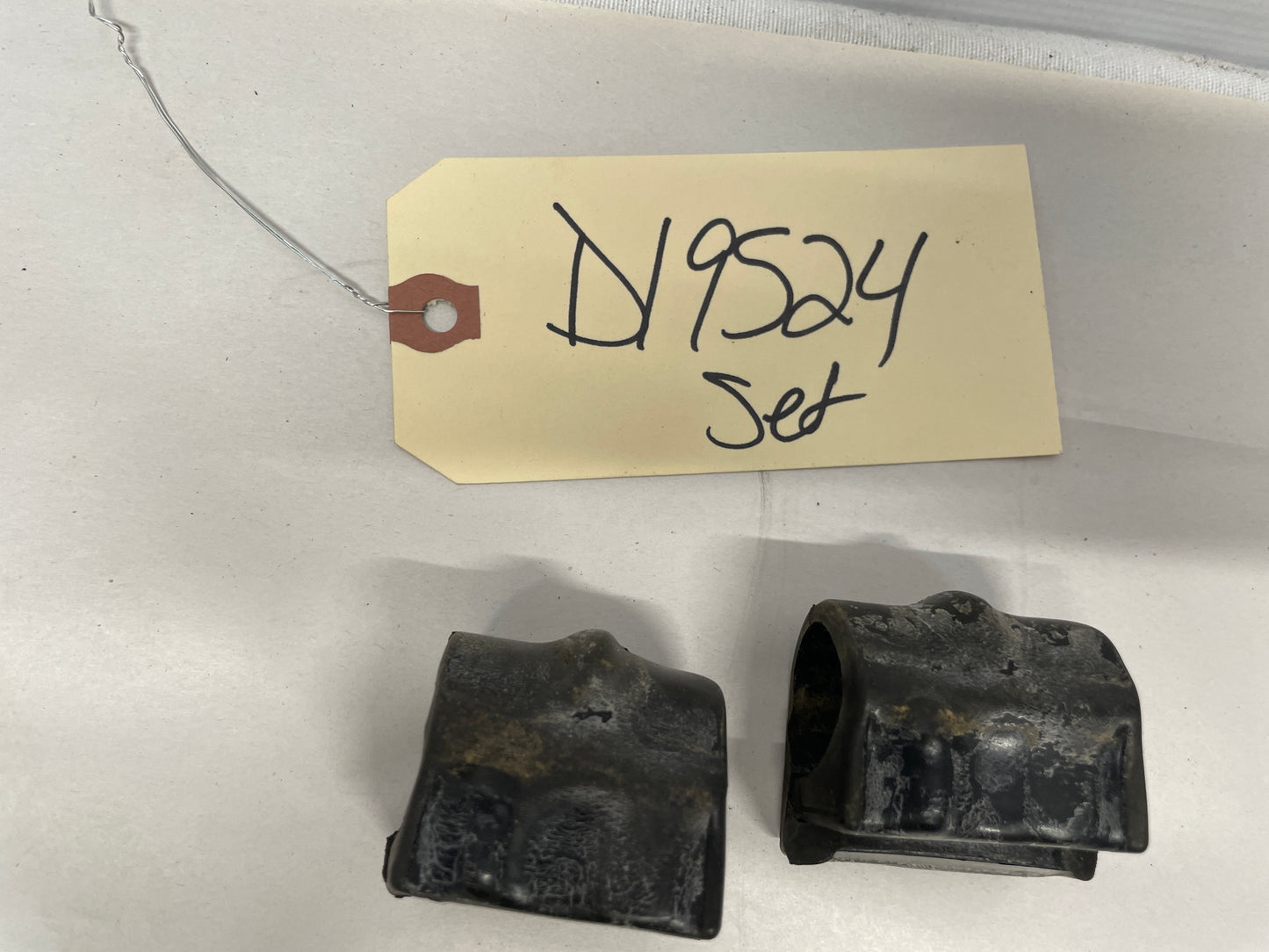 2004 Pontiac GTO Sway Bar Rubber Bushings OEM - Day's Parts Yard