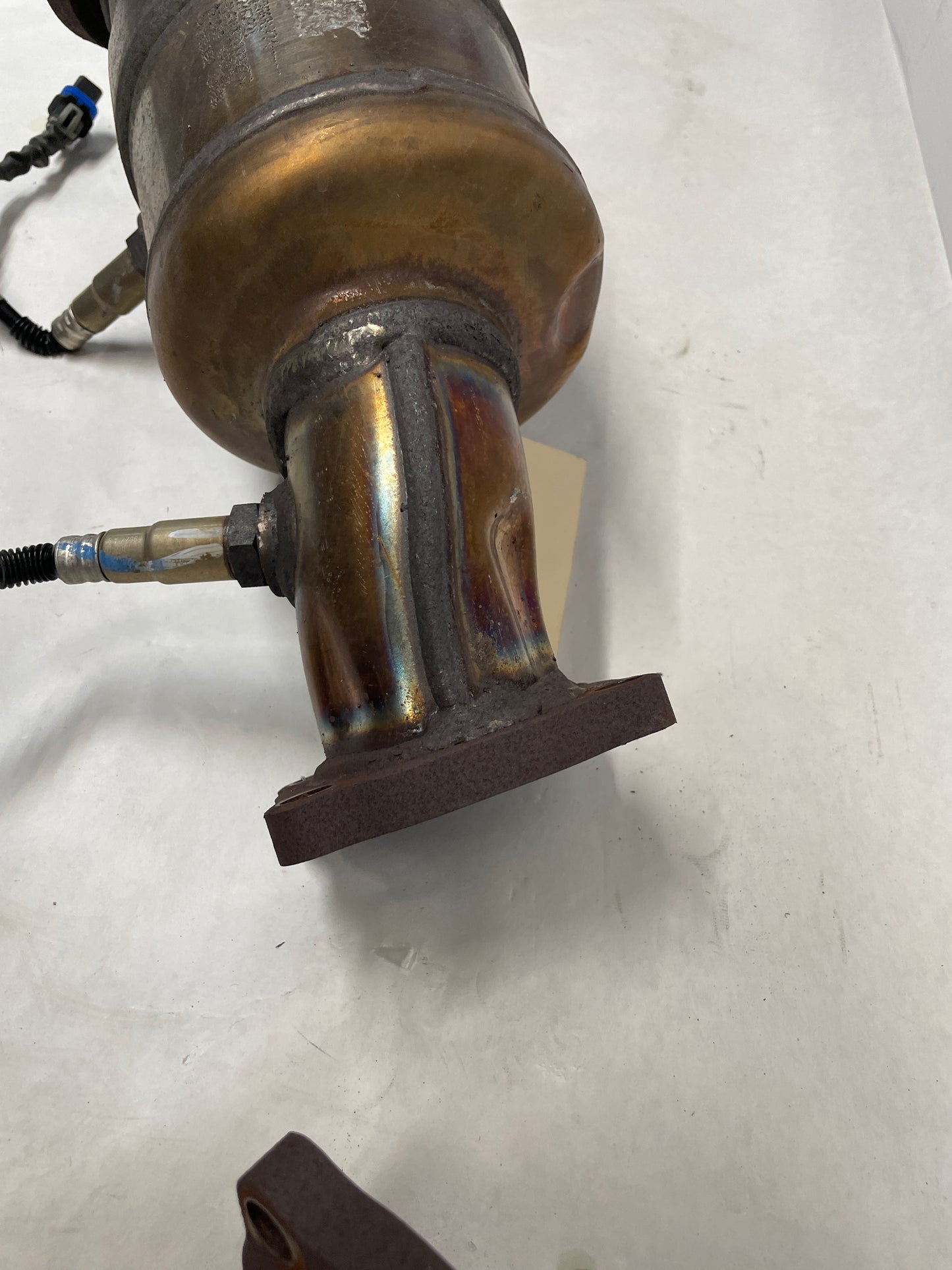 2016 Cadillac ATS-V Coupe RH & LH Exhaust Catalytic Converters OEM - Day's Parts Yard