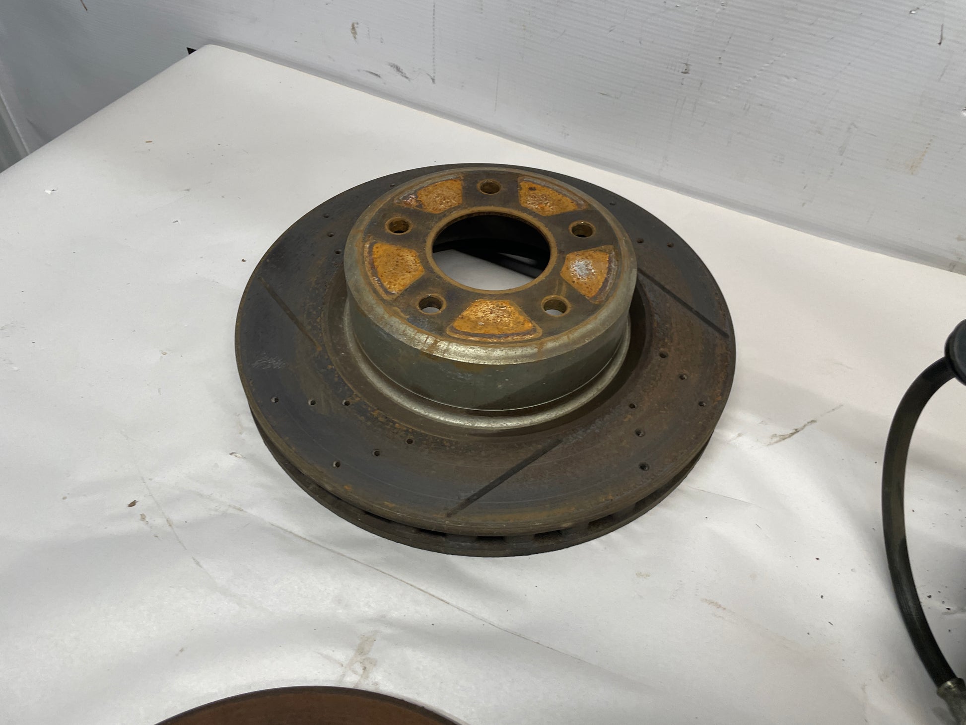 2004 Pontiac GTO PBR Brake Calipers and Rotors Front & Rear OEM - Day's Parts Yard