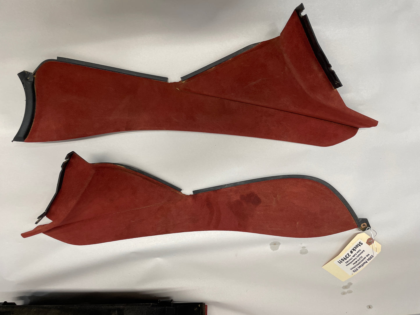 2004 Pontiac GTO Red Interior Trim Glove Box Knee Bolster Console Suedes OEM - Day's Parts Yard