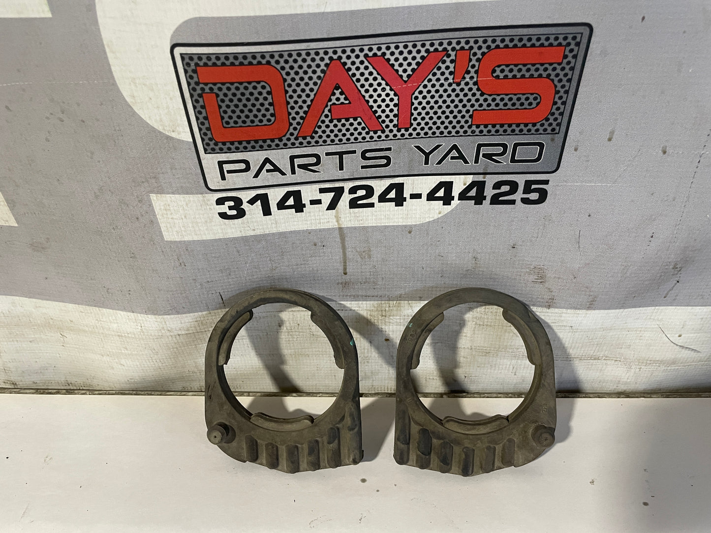 2014 Chevy SS Sedan Rear Cradle Rubber Isolators Set OEM - Day's Parts Yard