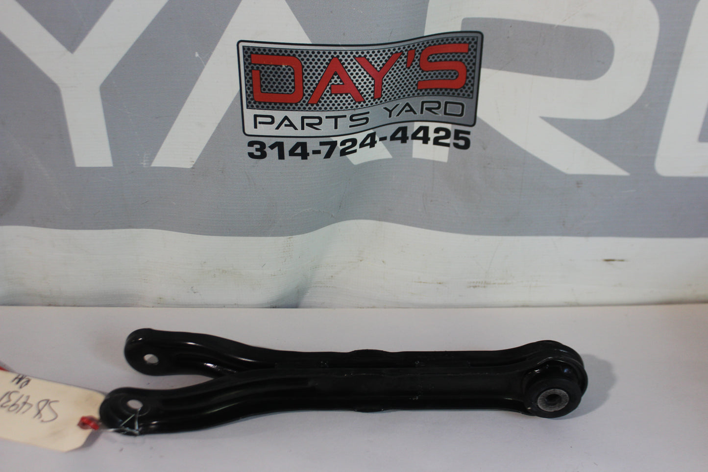 2013 Chevy Camaro Rear RH Passenger Lower Control Trailing Arm OEM - Day's Parts Yard