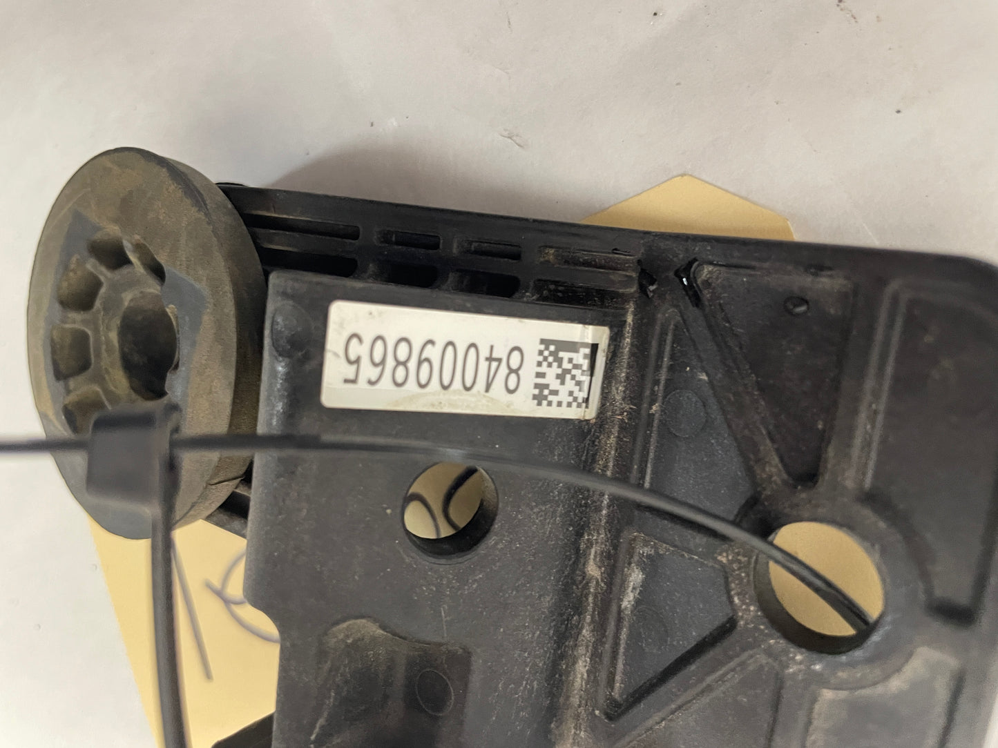 2017 Chevy Camaro ZL1 Upper Radiator Mounts Set OEM - Day's Parts Yard