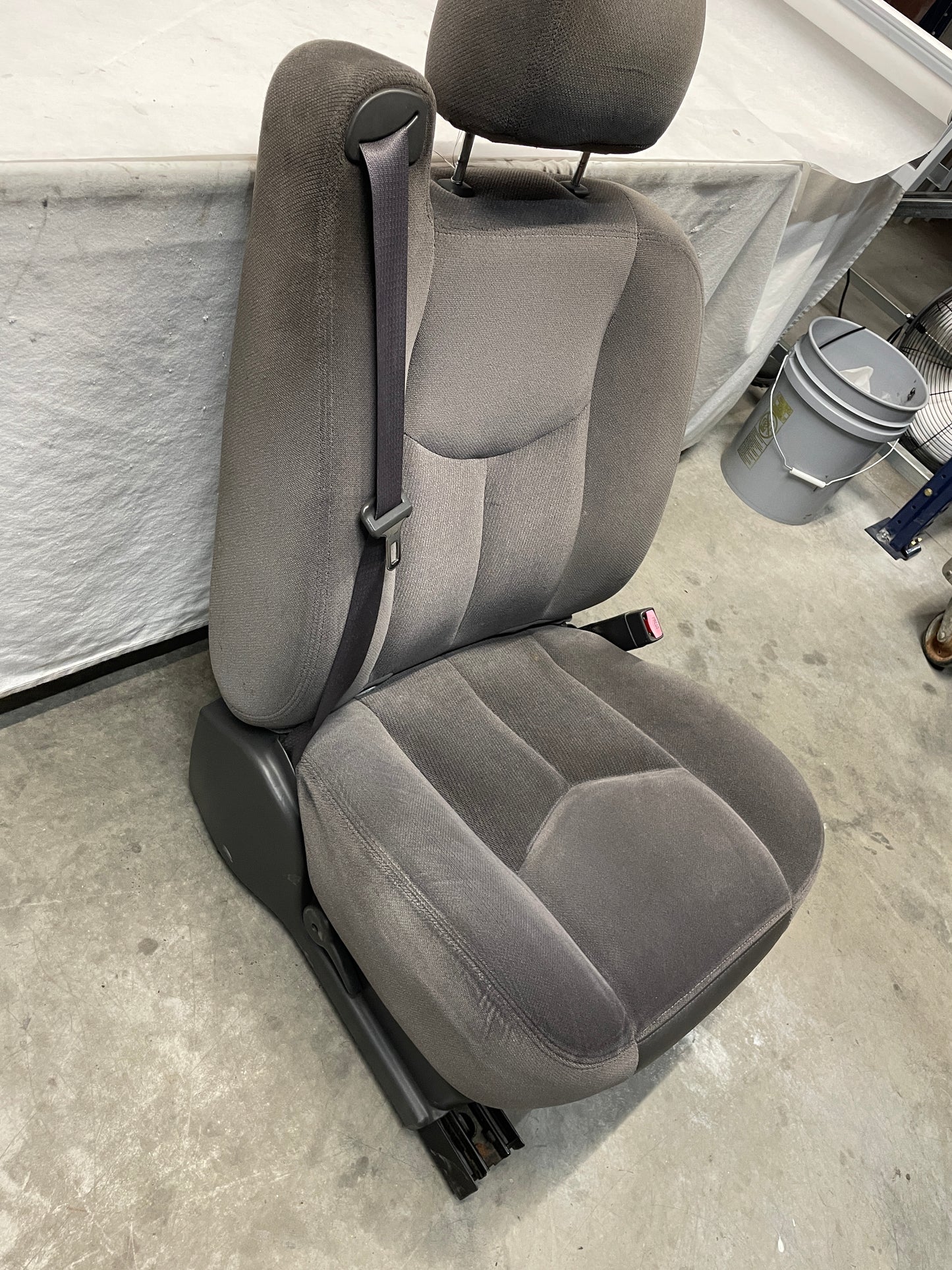 2004 GMC Sierra K1500 RH Passenger Front Seat Gray Cloth OEM - Day's Parts Yard