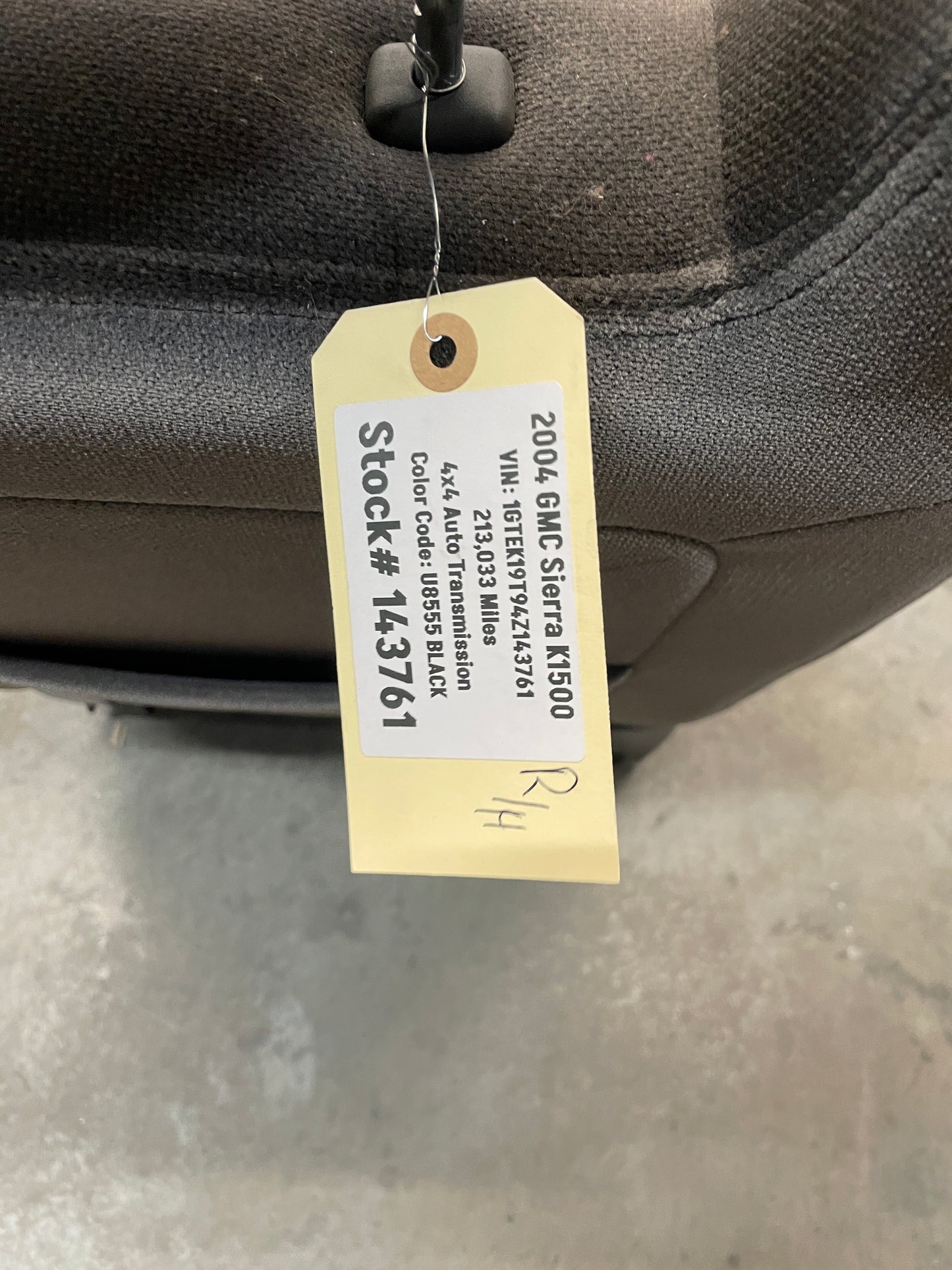 2004 GMC Sierra K1500 RH Passenger Front Seat Gray Cloth OEM - Day's Parts Yard