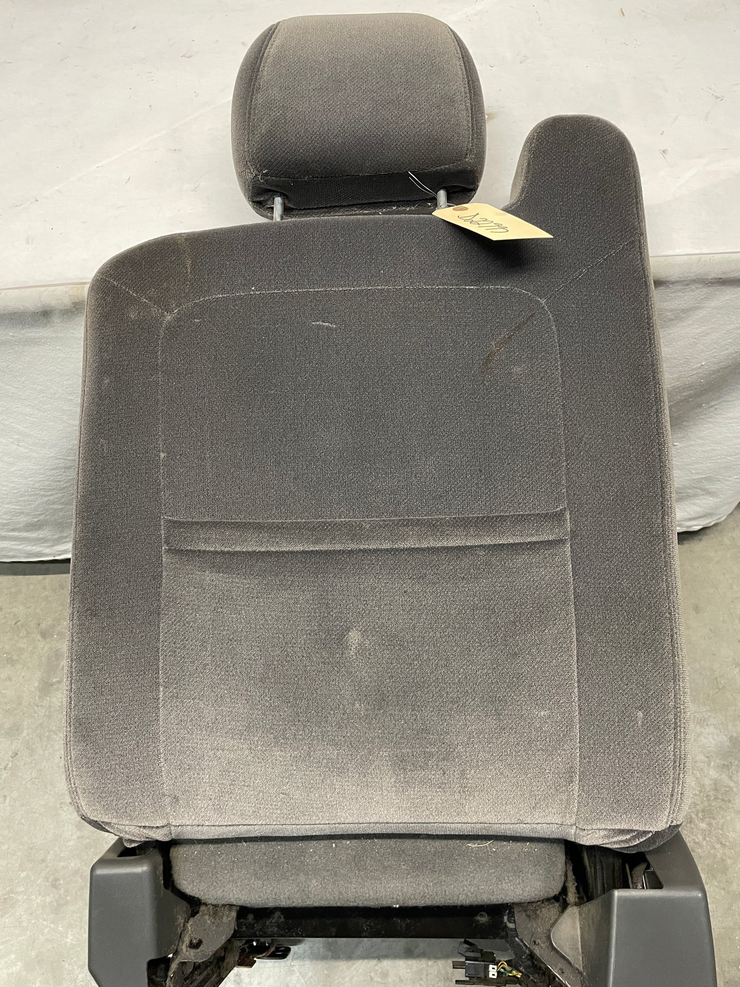 2004 GMC Sierra K1500 RH Passenger Front Seat Gray Cloth OEM - Day's Parts Yard