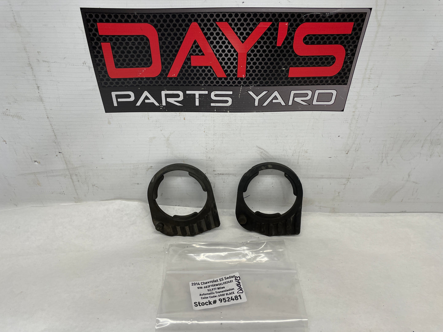 2014 Chevy SS Sedan Rear Cradle Rubber Isolators Set OEM - Day's Parts Yard