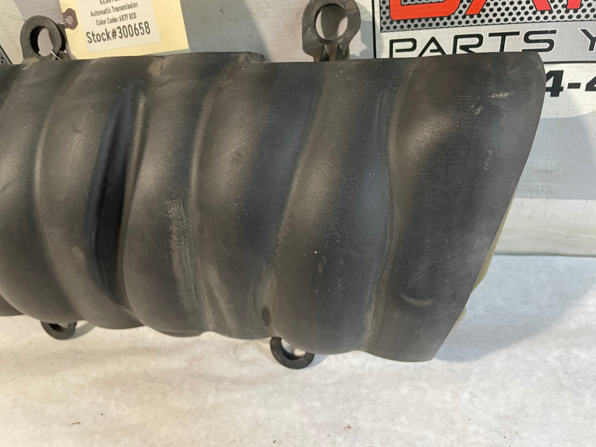 2009 Pontiac G8 GT Intake Manifold Cover OEM - Day's Parts Yard