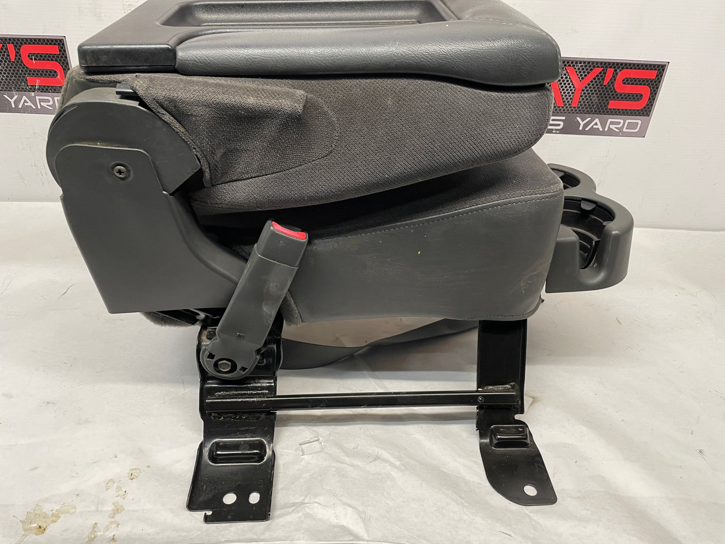 2004 GMC Sierra K1500 Front Center Console Arm Rest Jump Seat Grey Cloth OEM - Day's Parts Yard