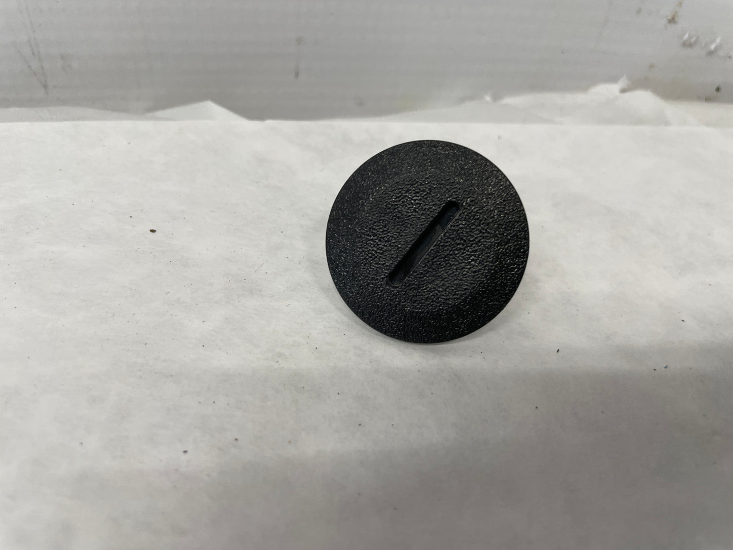 2006 Pontiac GTO Black Floor Mat Retainer Clip OEM - Day's Parts Yard
