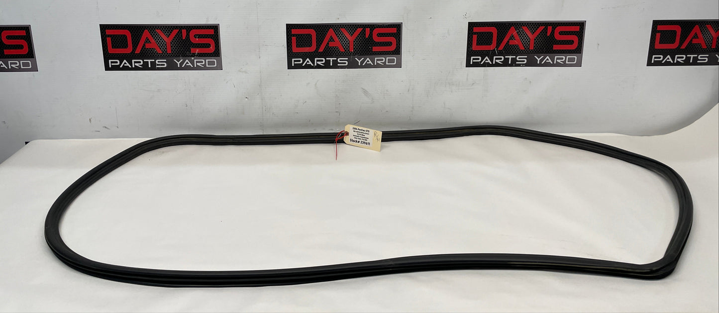 2004 Pontiac GTO RH Passenger Window Belt Molding Trim OEM - Day's Parts Yard