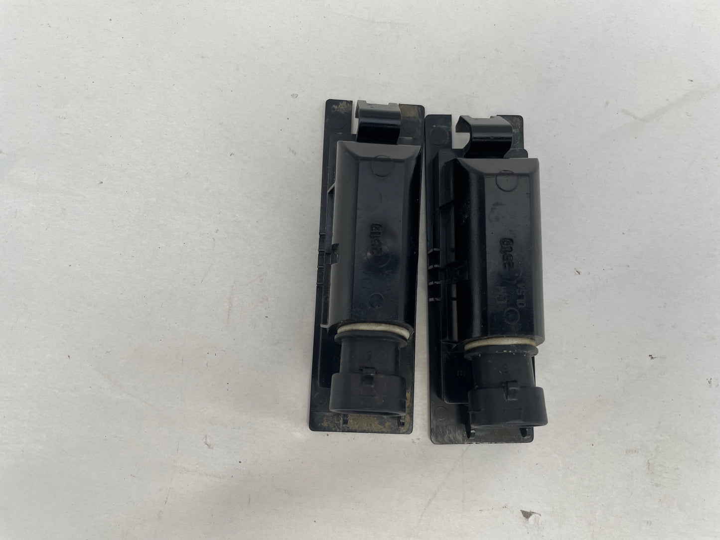 2020 Chevy Camaro SS RH & LH License Plate Tag Lights OEM - Day's Parts Yard