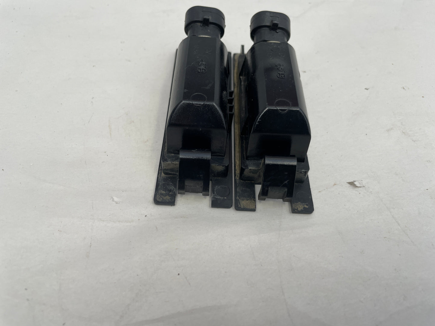2020 Chevy Camaro SS RH & LH License Plate Tag Lights OEM - Day's Parts Yard