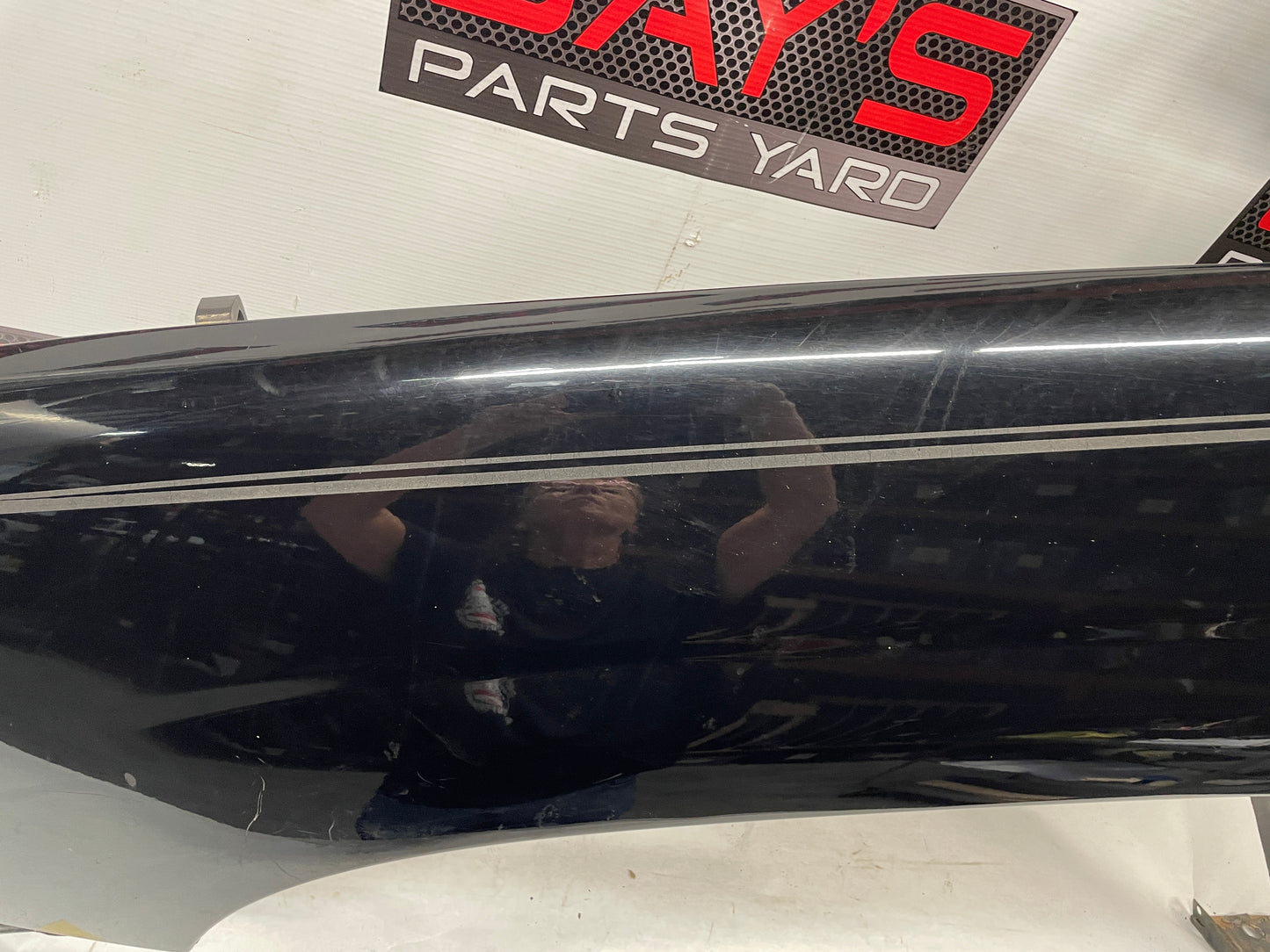 2004 GMC Sierra K1500 LH Driver Fender OEM - Day's Parts Yard
