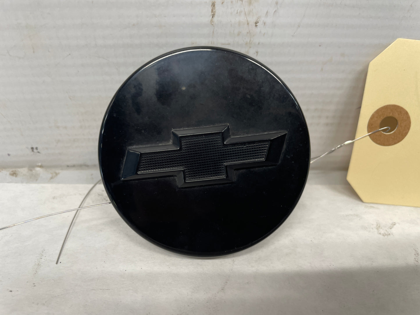 2018 Chevy Camaro SS Wheel Center Caps OEM - Day's Parts Yard