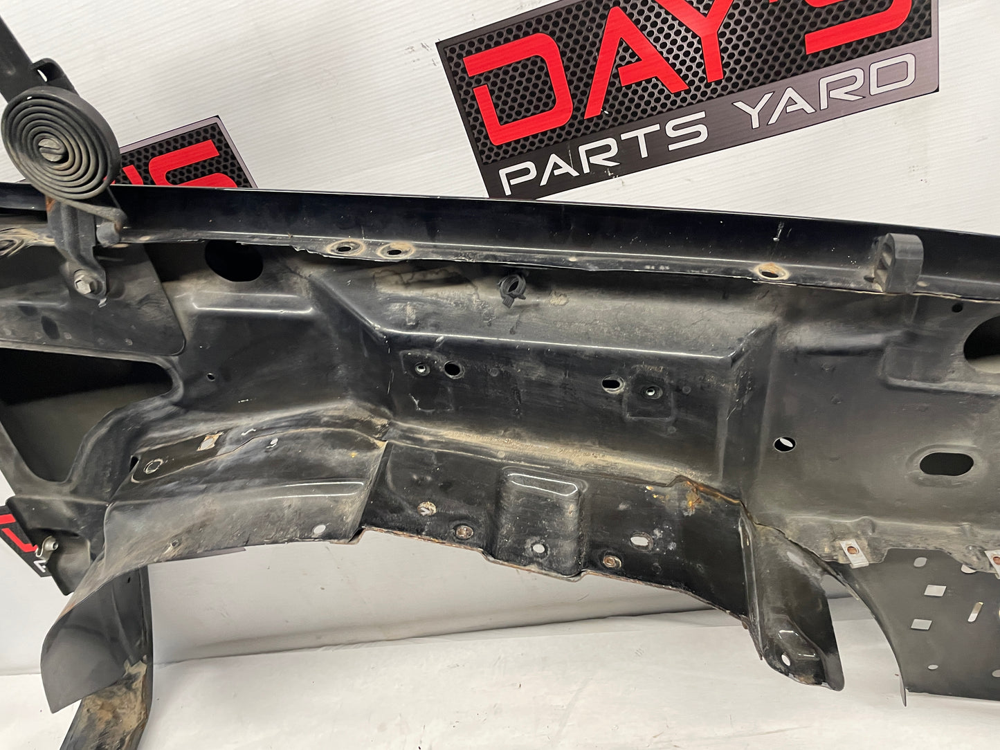 2004 GMC Sierra K1500 LH Driver Fender OEM - Day's Parts Yard