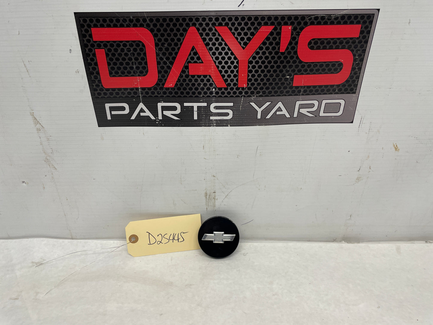 2018 Chevy Camaro SS Wheel Center Caps OEM - Day's Parts Yard