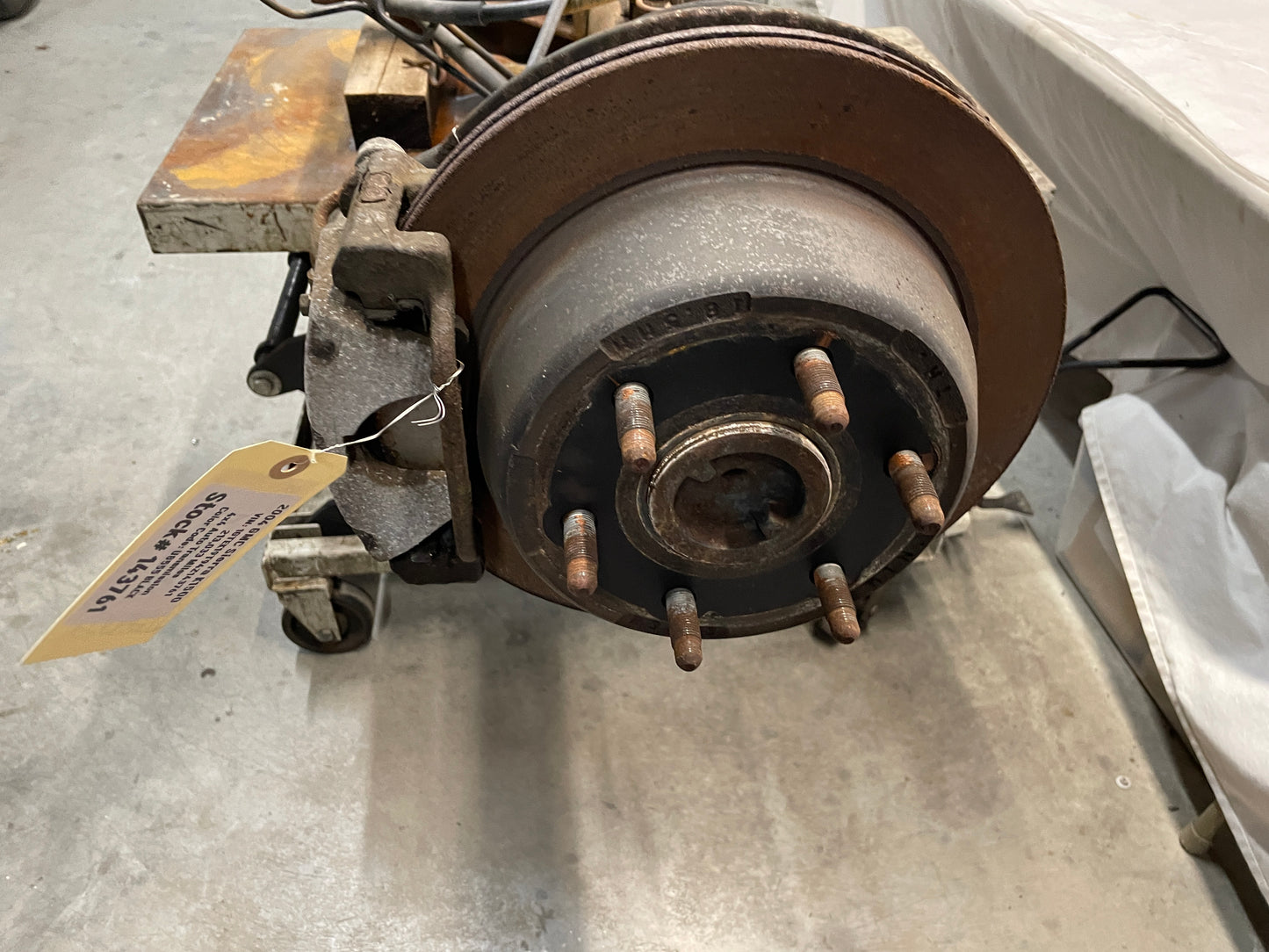 2004 GMC Sierra K1500 Rear End Axle Carrier Rearend Differential 3.73 LSD OEM - Day's Parts Yard