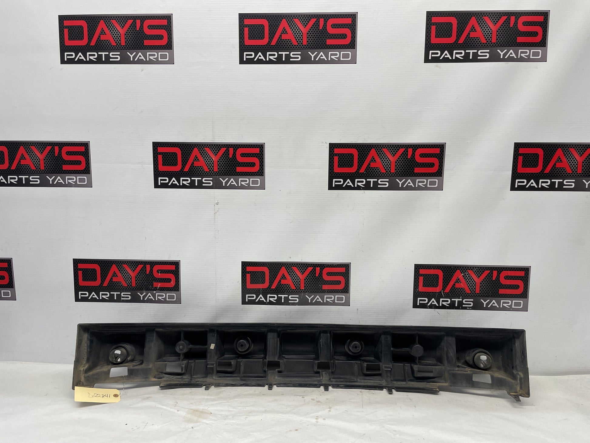 2009 Pontiac G8 GT Rear Bumper Energy Impact Absorber OEM - Day's Parts Yard