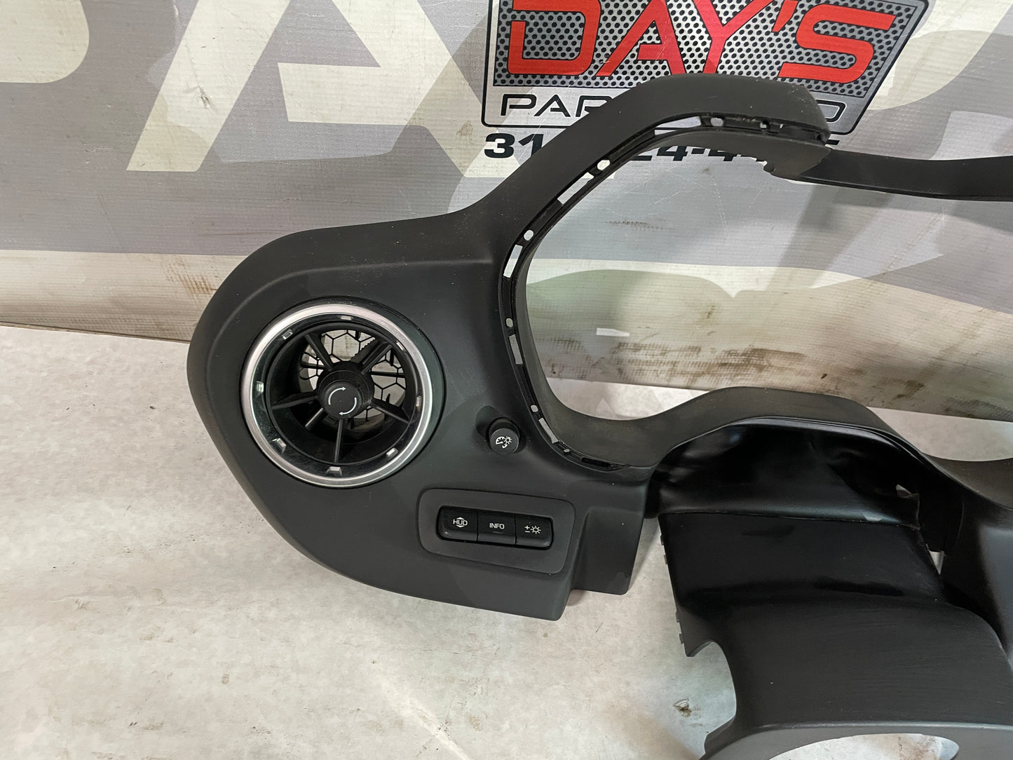 2019 Chevy Camaro SS Dash Board Instrument Panel Cluster Trim Bezel OEM - Day's Parts Yard