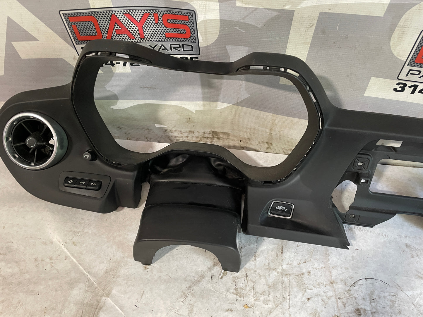 2019 Chevy Camaro SS Dash Board Instrument Panel Cluster Trim Bezel OEM - Day's Parts Yard