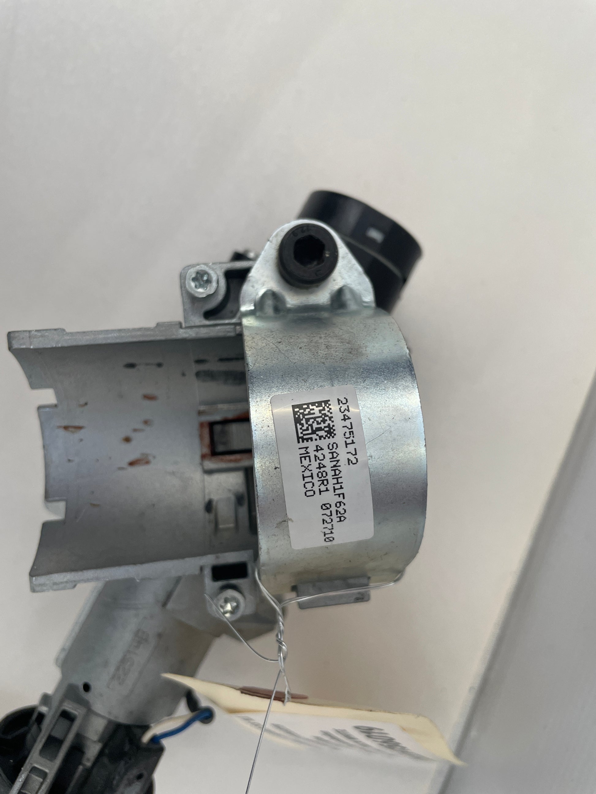 2015 Chevy Camaro SS Complete Steering Column Ignition w/ Key Fob OEM - Day's Parts Yard