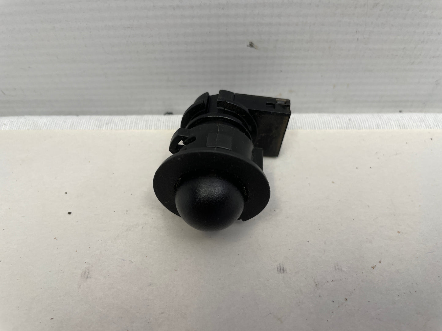 2014 Chevy SS Sedan Headlamp Head light Sun Load Light Sensor OEM - Day's Parts Yard