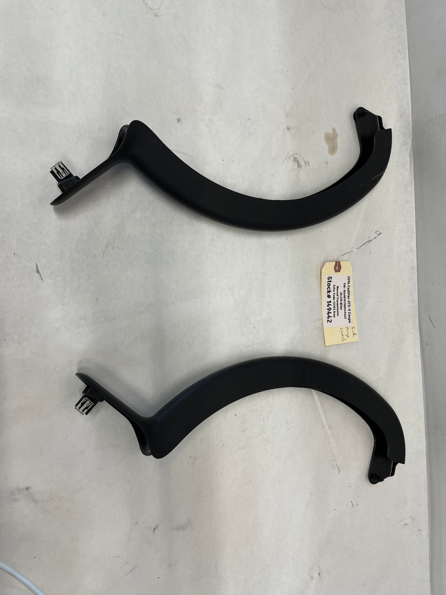 2016 Cadillac ATS-V Coupe RH & LH Trunk Compartment Lid Hinge Cover OEM - Day's Parts Yard