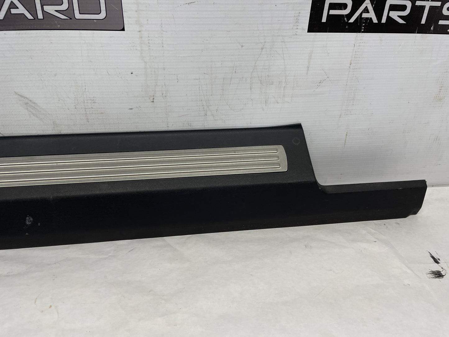 2014 Chevy SS Sedan RH Passenger Front Scuff Sill Plate Panel Trim OEM - Day's Parts Yard