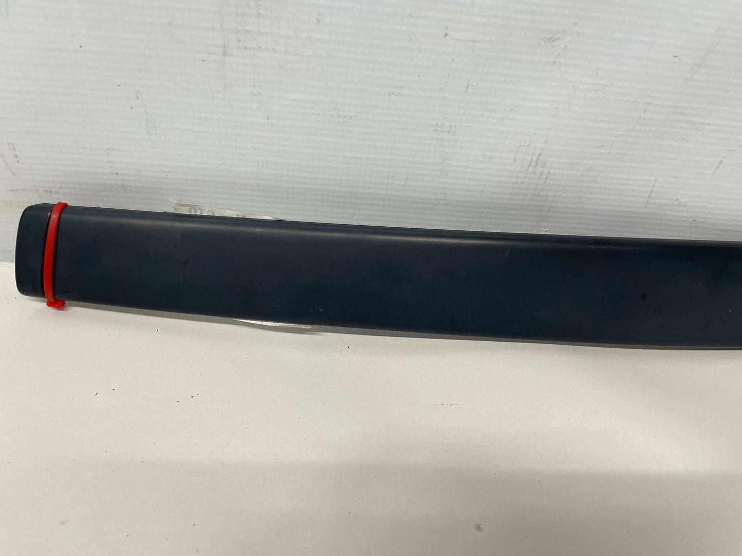 2005 Pontiac GTO RH Passenger Exterior B Pillar Window Trim Cover OEM - Day's Parts Yard