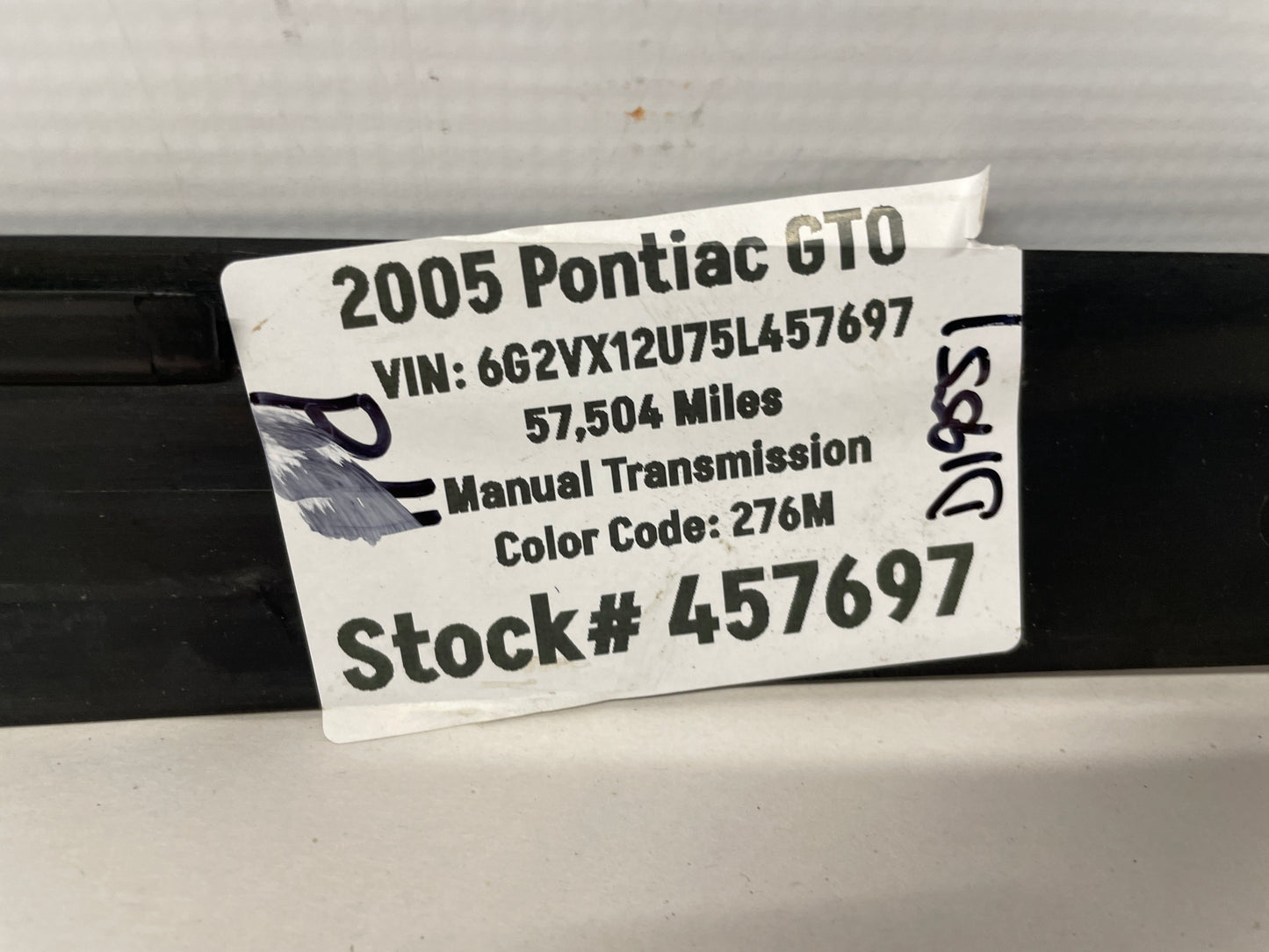 2005 Pontiac GTO RH Passenger Exterior B Pillar Window Trim Cover OEM - Day's Parts Yard