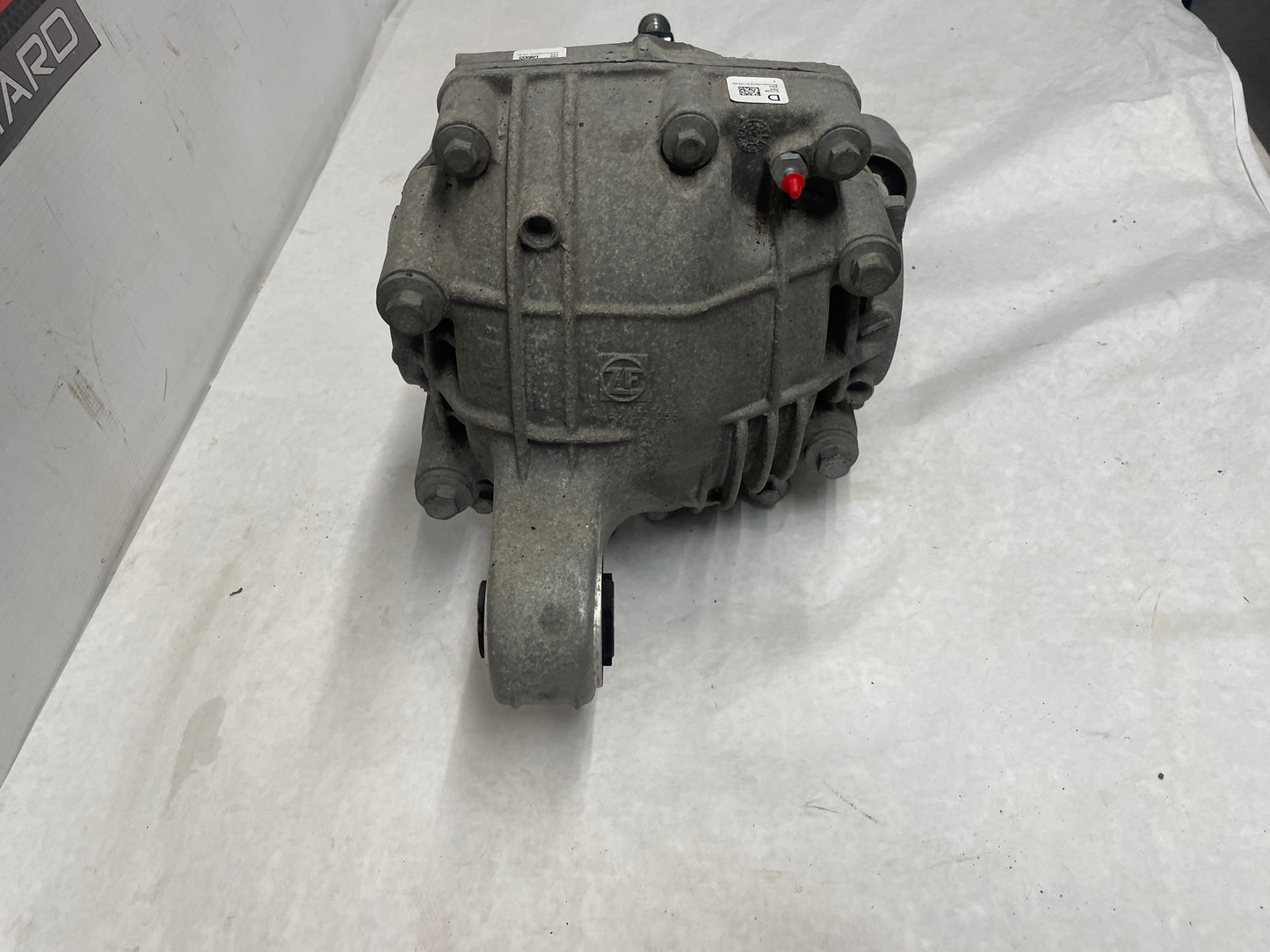 2014 Chevy SS Rear End Axle Carrier Rearend Diff Differential 3.27 LSD OEM - Day's Parts Yard