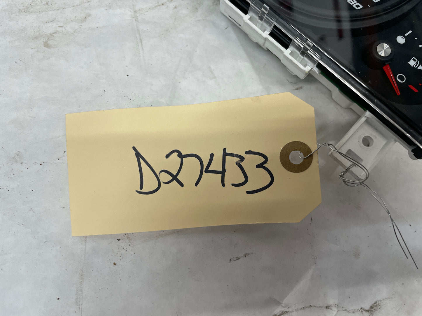 2009 Pontiac G8 Gauge Cluster Speedometer Instrument Cluster OEM - Day's Parts Yard