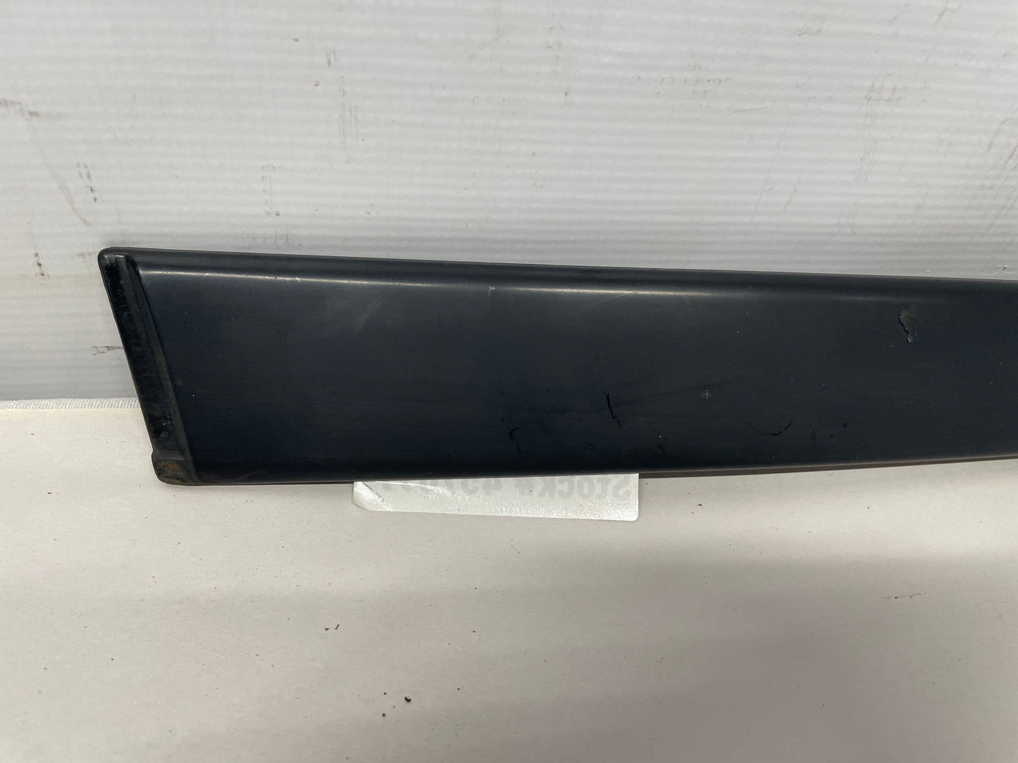 2005 Pontiac GTO LH Driver Exterior B Pillar Window Trim Cover OEM - Day's Parts Yard
