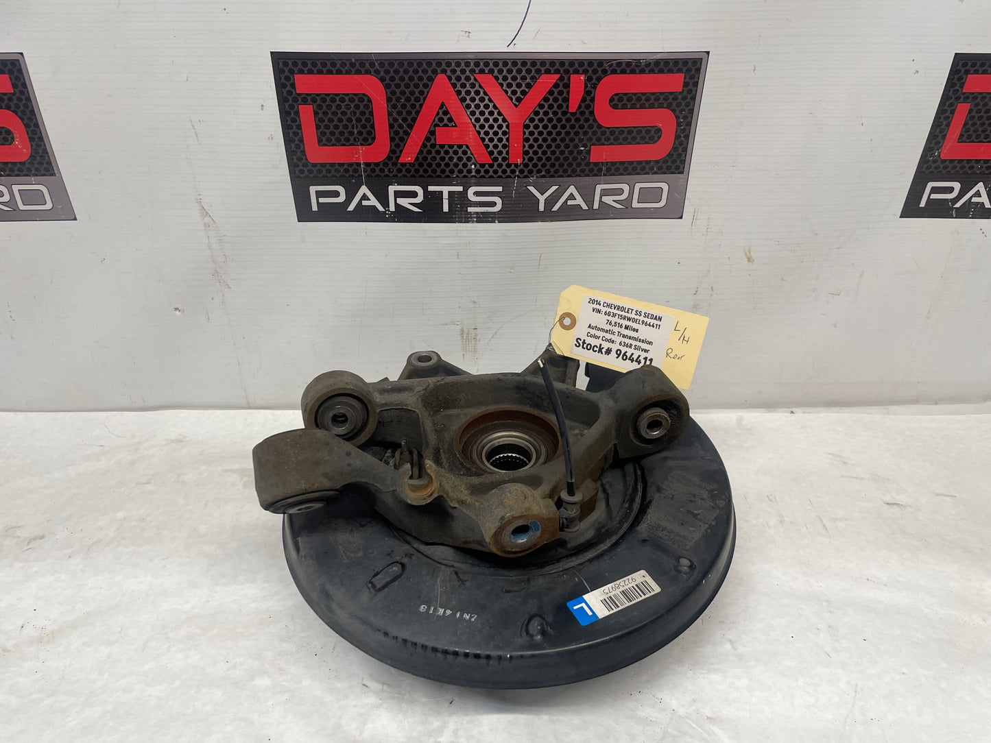 2014 Chevy SS Sedan LH Driver Rear Spindle Hub Knuckle Assembly OEM - Day's Parts Yard