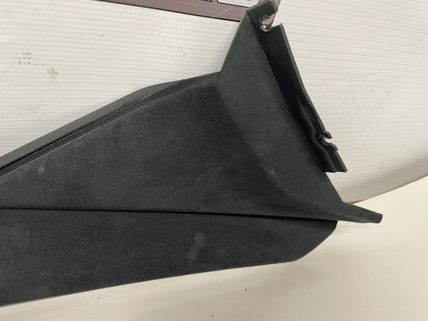 2005 Pontiac GTO RH Passenger Suede Console Trim Panel OEM - Day's Parts Yard