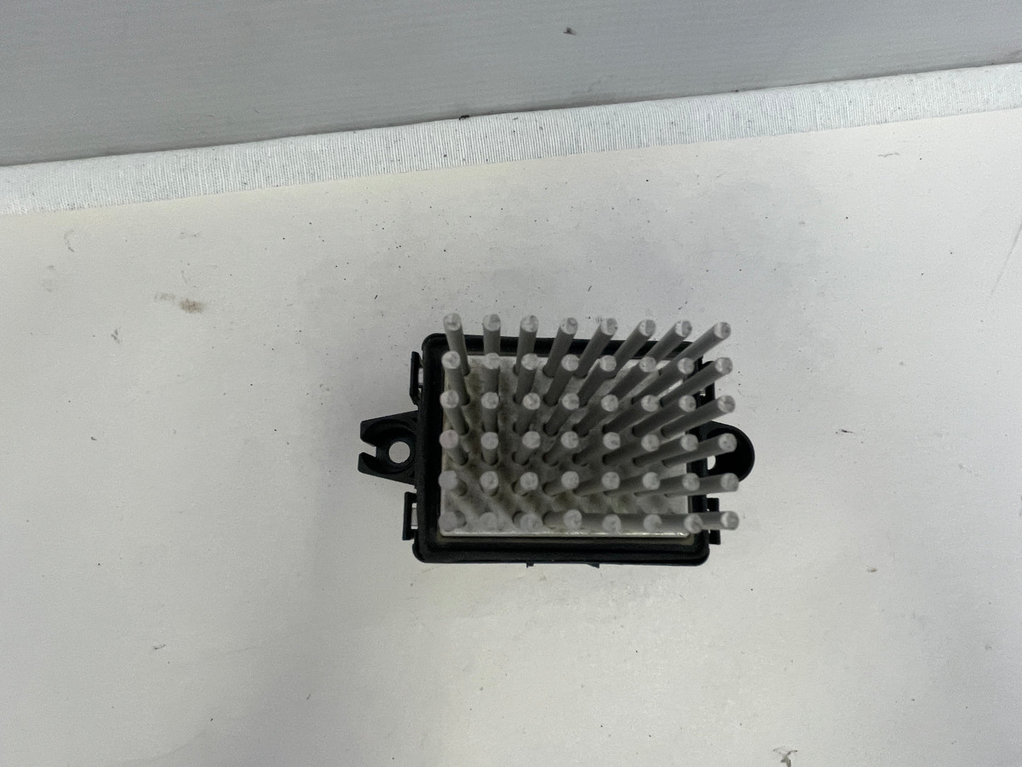 2014 Chevy SS Sedan Heater Blower Motor Resistor OEM - Day's Parts Yard