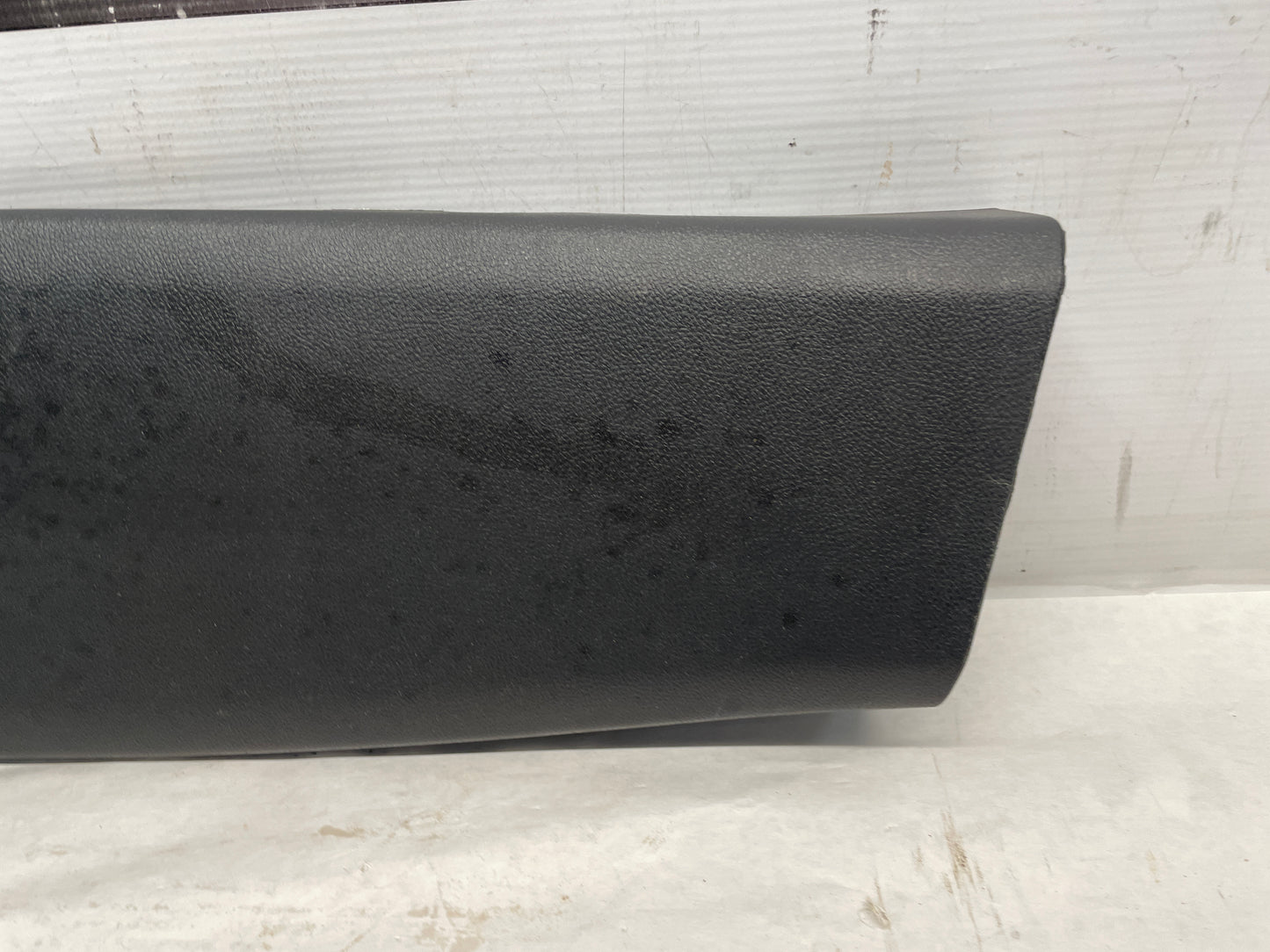 2009 Pontiac G8 GT LH Driver Interior Center B Pillar Trim Molding Panel Cover OEM - Day's Parts Yard