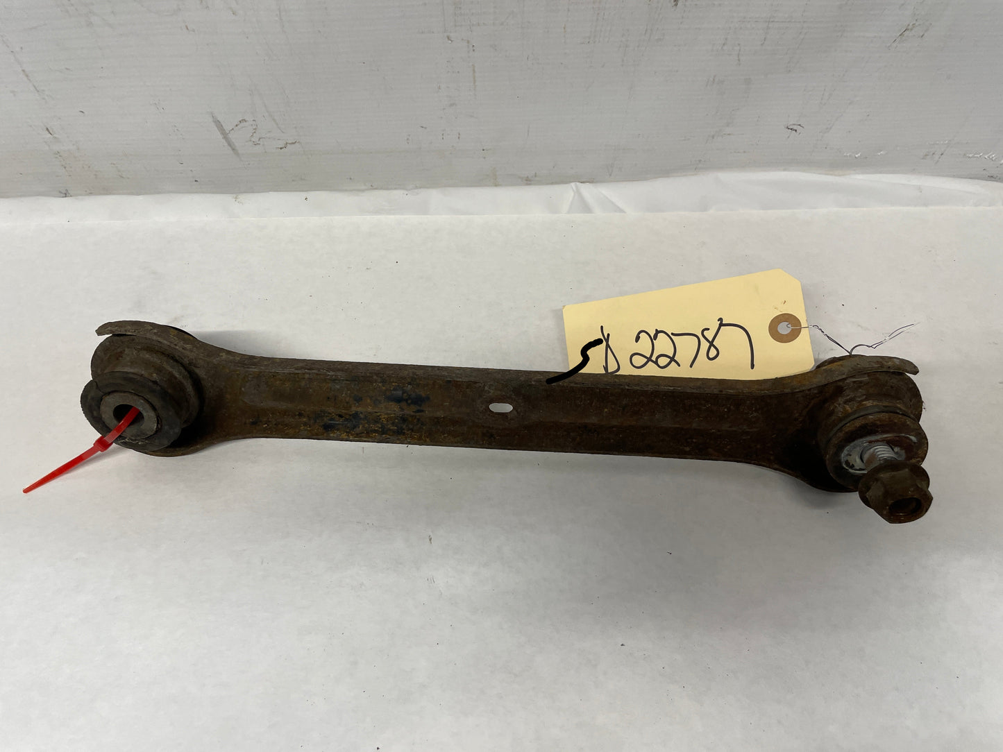 2013 Chevy Caprice PPV RH Passenger Rear Suspension Adjuster Control Arm Link OEM - Day's Parts Yard